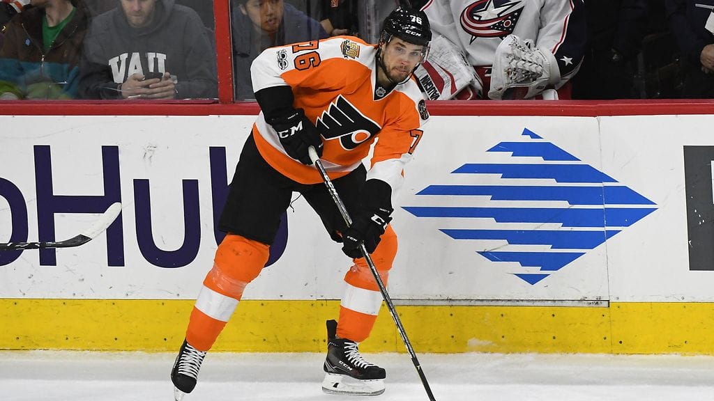Chris VandeVelde Philadelphia Flyersin paidassa viime kaudella.