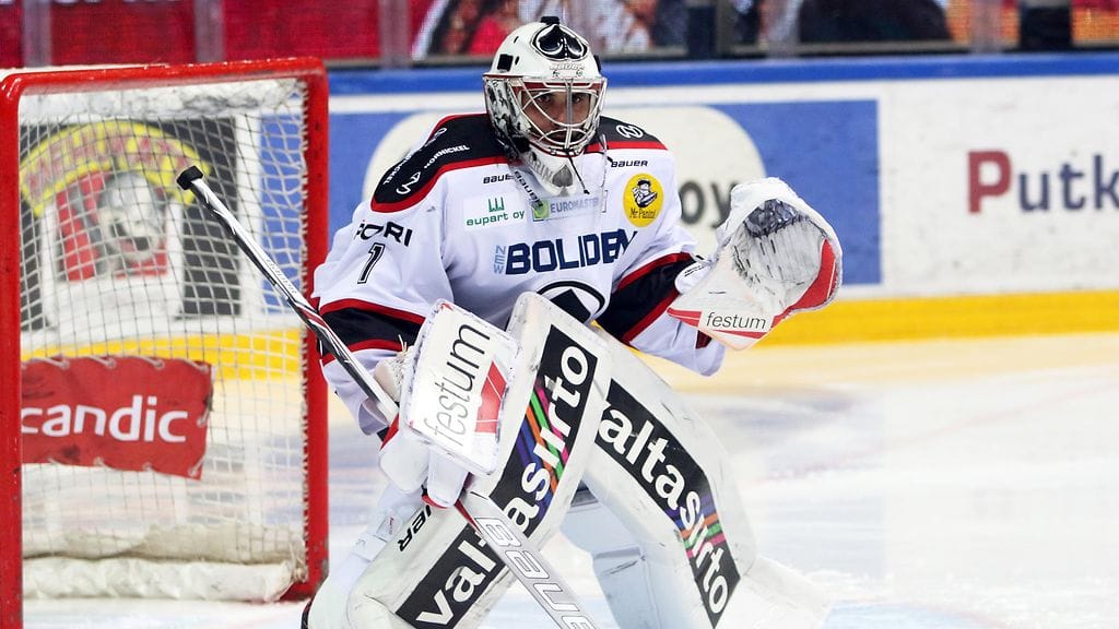 Andreas Bernard pelasi hienon ottelun Ässien maalilla.