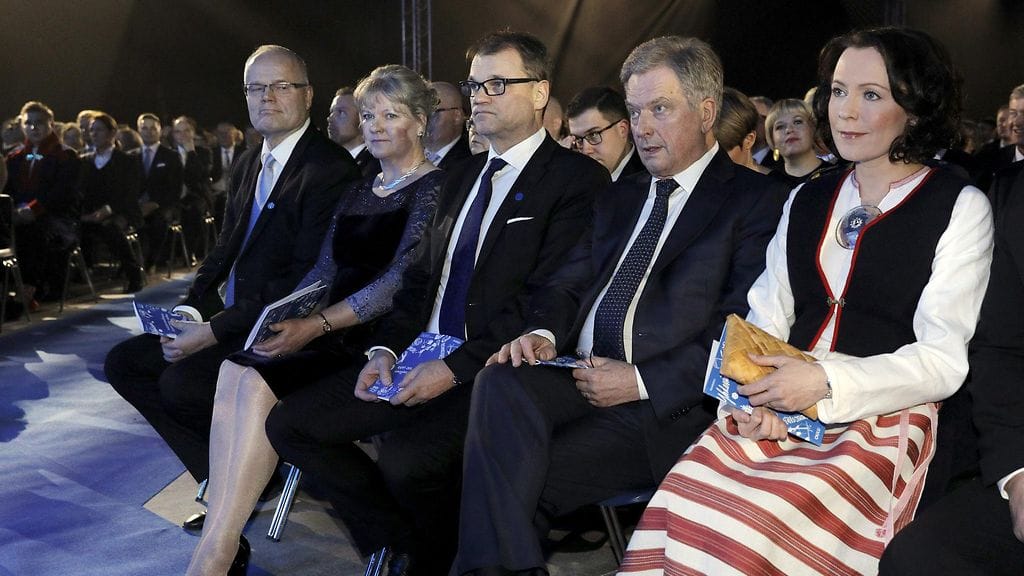Presidentti Sauli Niinistö ja rouva Jenni Haukio osallistuivat Suomi 100 -juhlatilaisuuteen Oulussa. Paikalla oli myös pääministeri Juha Sipilä vaimonsa Minna-Maaria Sipilän kanssa.