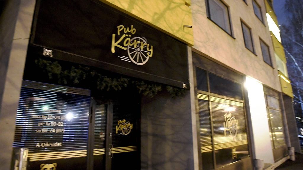 Ammuskelun tapahtumapaikka Vantaan Rajatorpassa.