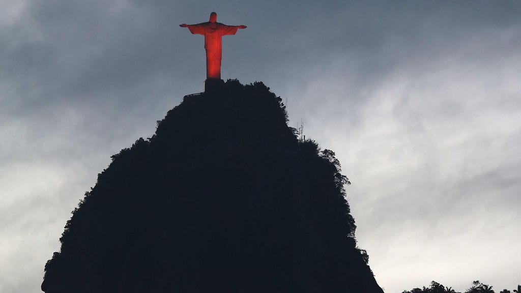 Muun muassa Rio de Janeiron Kristus-patsas valaistaan Suomen juhlavuoden kunniaksi.