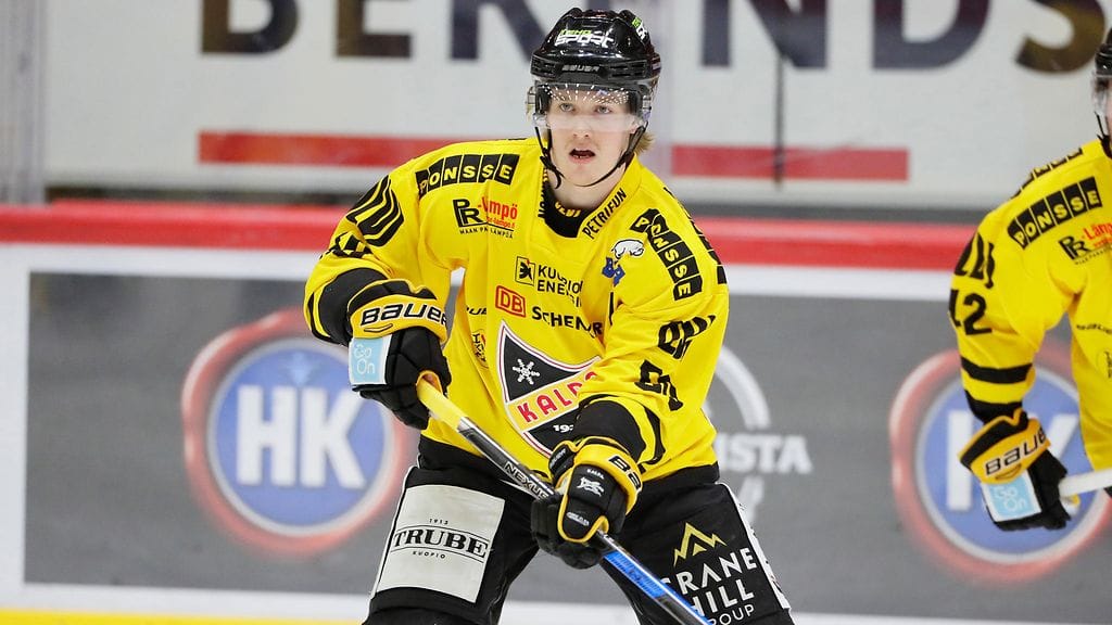 Juuso Riikola on tehnyt tällä kaudella tehot 3+10.