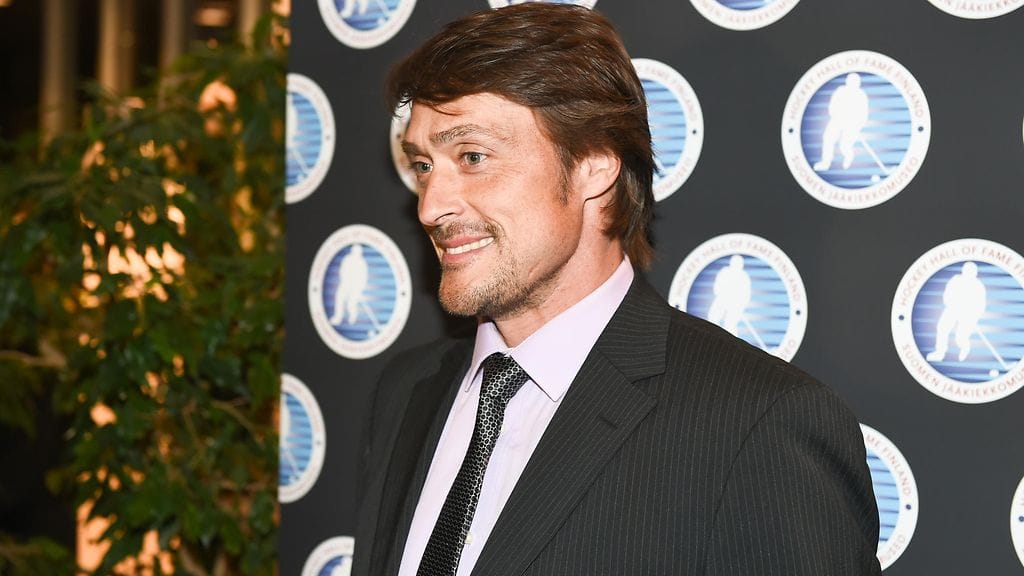 Teemu Selänne juhlisti poikaansa.