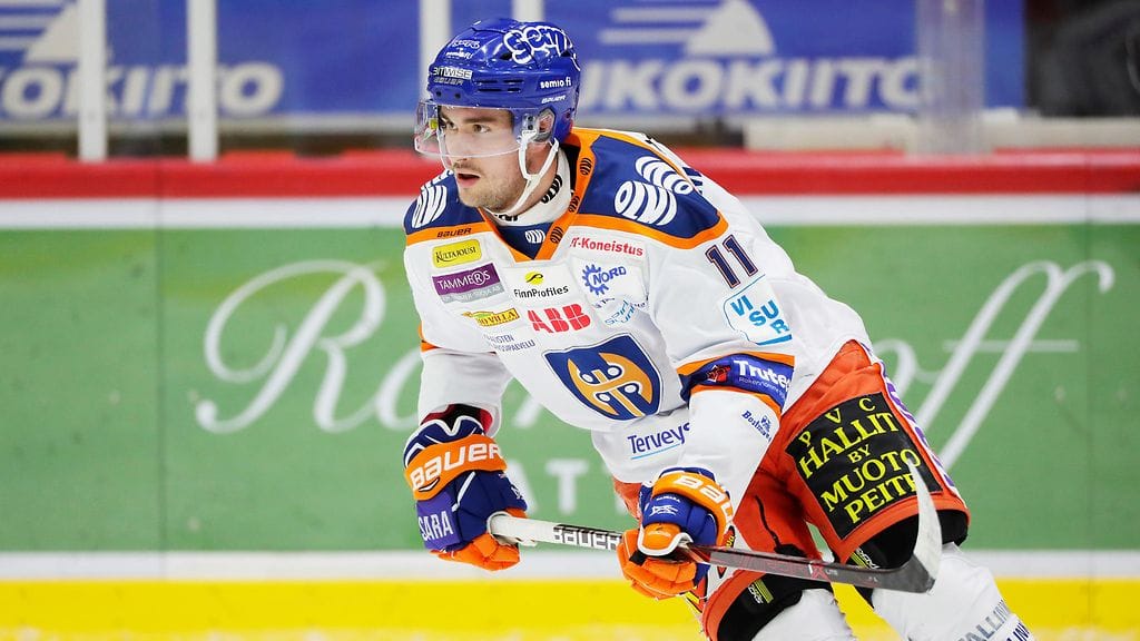 Matti Järvisen ottelu päättyi suihkukomennukseen.