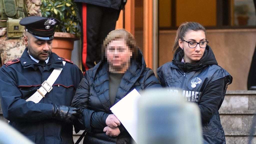 Poliisin jättioperaatiossa pidätettiin 25 mafiakytköksistä epäiltyä.