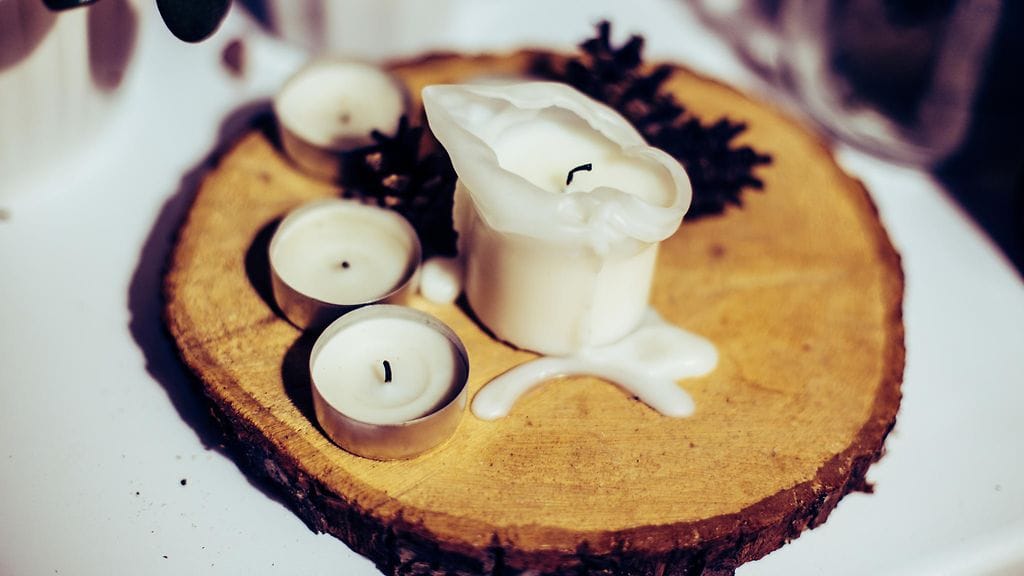 Kynttilän palamisaikaa on mahdollista pidentää yksinkertaisten vinkkien avulla.