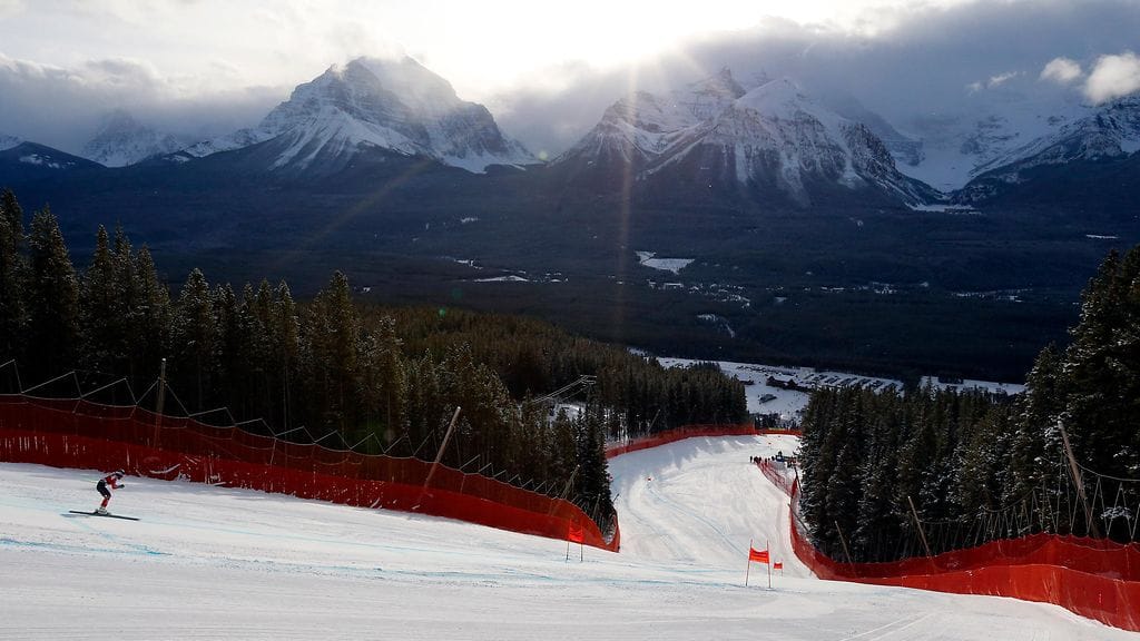 Lake Louisen syöksyrinne viime viikonlopun maailmancupin kisoissa.