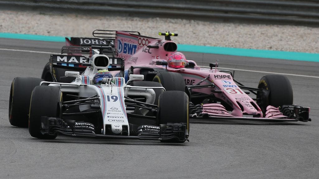 Williamsin Felipe Massa ja Force Indian Esteban Ocon taistelivat Malesian GP:ssä lokakuussa.