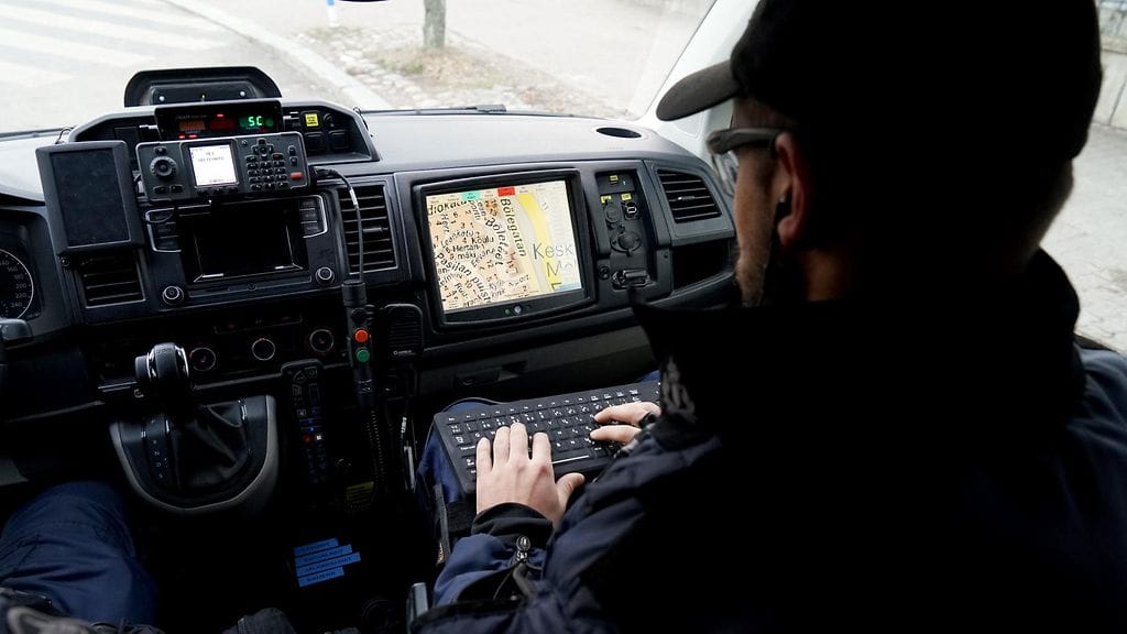 Epäiltyä rikosta tutkitaan nimikkeellä turvallisuussalaisuuden paljastaminen.