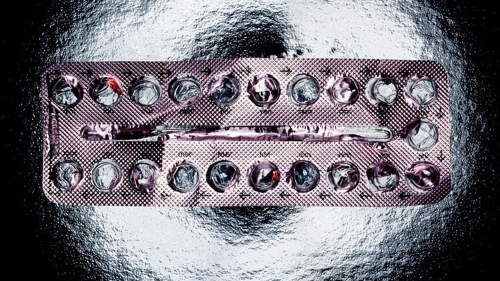 Ehkäisypillerit nostavat rintasyöpäriskiä, mutta toisaalta vähentävät ainakin munasarjasyövän ja kohdunrungon syövän riskiä.