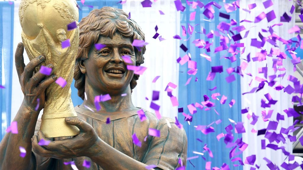 Diego Maradonan patsas järkyttää Intiassa.