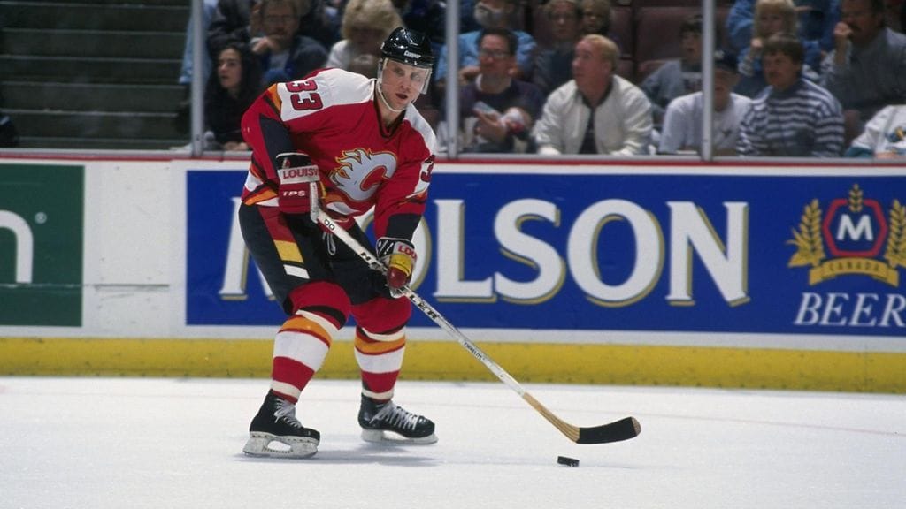 Zarley Zalapski Calgary-paidassa syksyllä 1995.