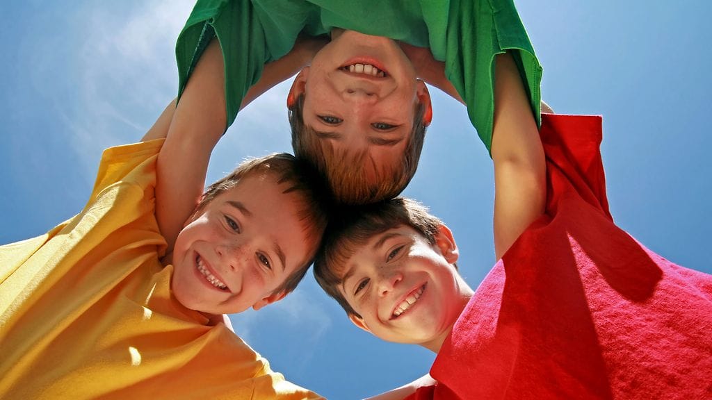 Veljien määrä saattaa vaikuttaa seksuaaliseen suuntautumiseen. Kuvituskuva.