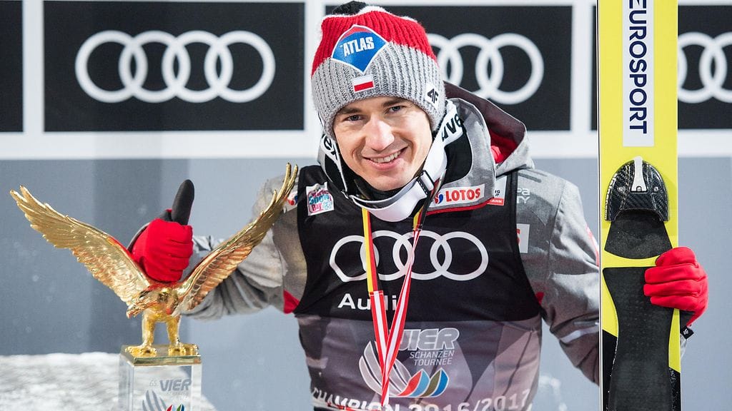 Kamil Stoch puolustaa vuodenvaihteessa mäkiviikon voittoa.