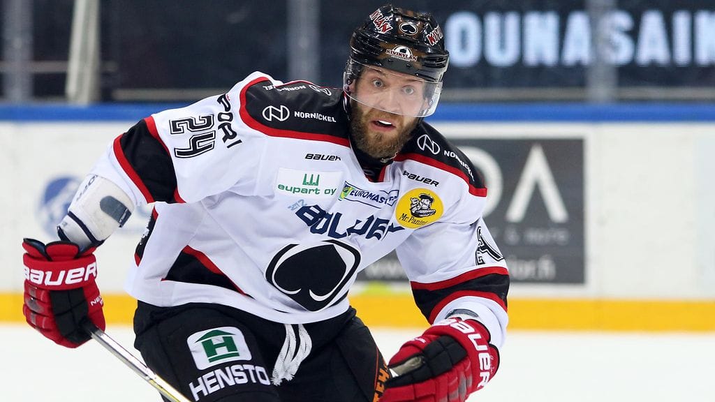 Ben Blood tunnetaan kovaotteisena puolustajana.