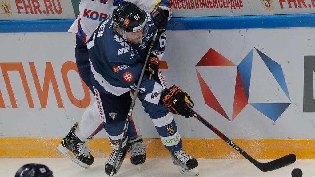Juuso Ikonen iski taululle loppulukemat Leijonien 4-1-voitossa.