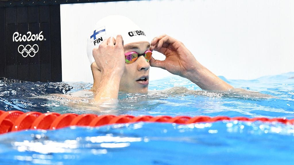 Ari-Pekka Liukkonen ui Suomen joukkueessa.