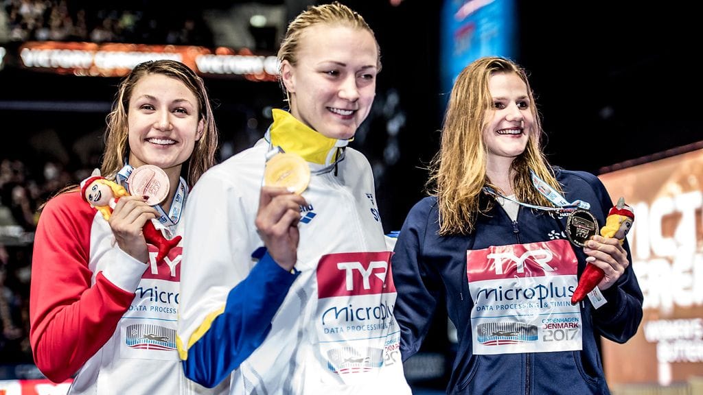 Sarah Sjöströmin kultamitali meni nuorelle tytölle.