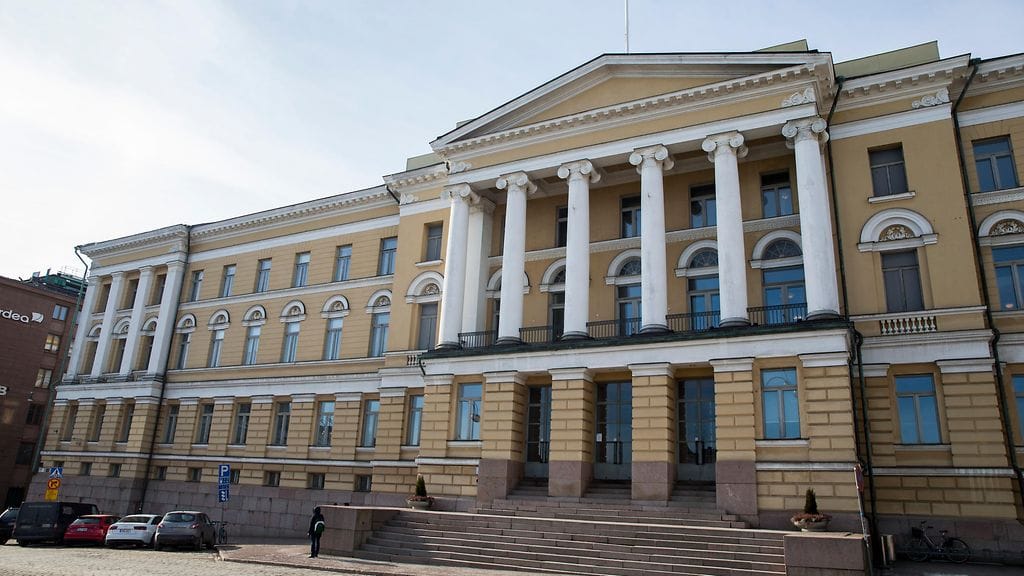 Helsingin yliopiston lakko kestää vuorokauden.