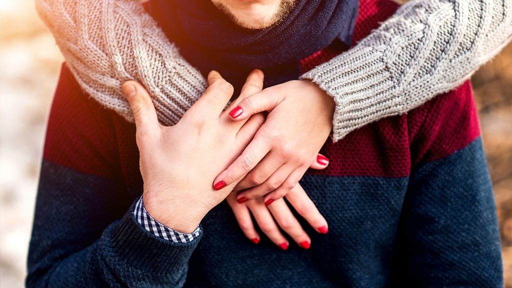 parisuhde, käsi, halaus