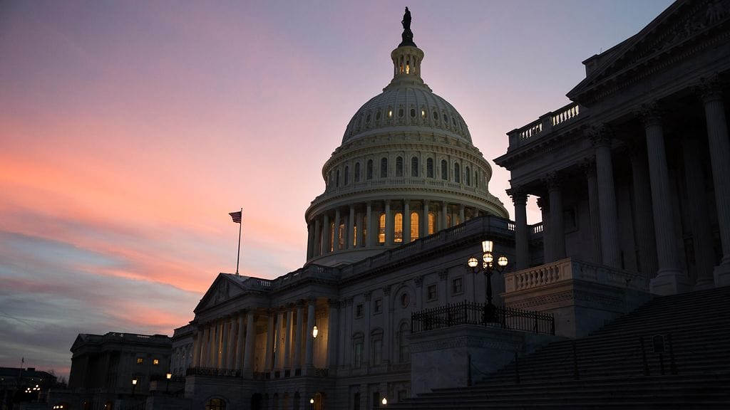 Yhdysvaltain kongressi on päässyt sopuun liittovaltion osittaisen sulun estävästä 1,2 biljoonan dollarin suuruisesta rahoituspaketista.