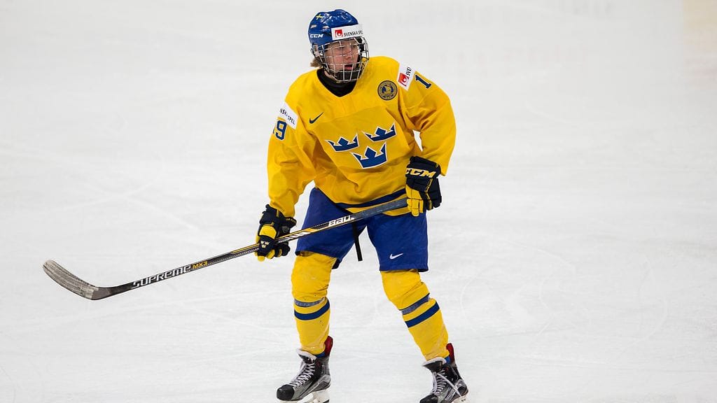 Alexander Nylander U20-kisoissa Helsingissä tammikuussa 2016.