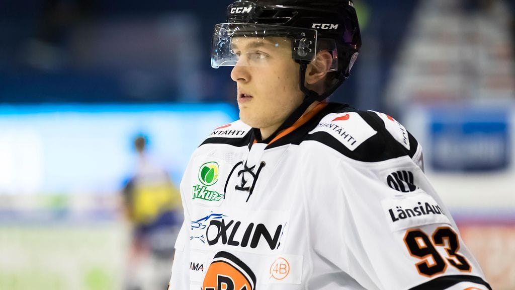 HPK:ta seuratasolla edustava Kristian Vesalainen osui Nuorten Leijonien harjoitusottelussa.