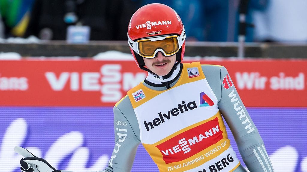 Mäkihypyn maailmancupia johtava Richard Freitag on suuri ennakkosuosikki mäkiviikon voittajaksi.