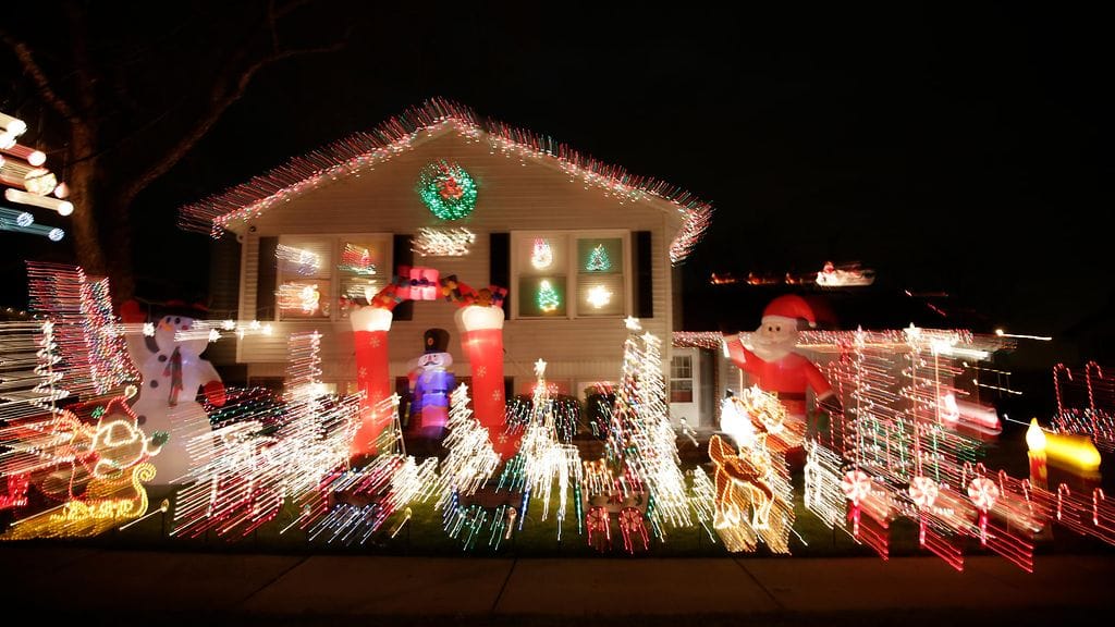Jouluvalot voivat toki niellä paljonkin rahaa. Kuvituskuva Illinoisista vuodelta 2015.