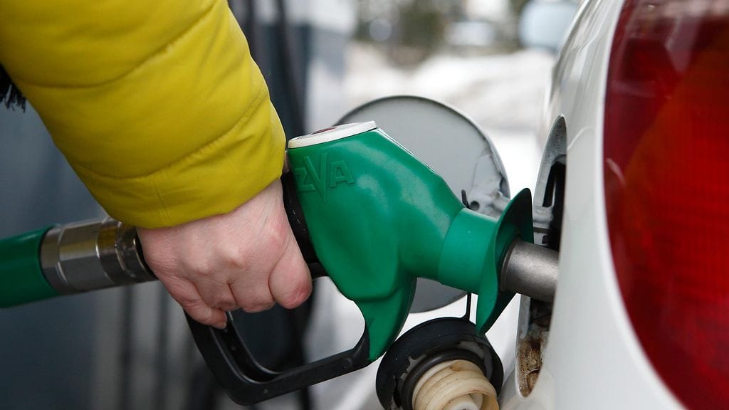 Bensavarkaaksi epäillyn kuvan ja nimen julkaisu Facebookissa oli rikos, totesi hovioikeus.