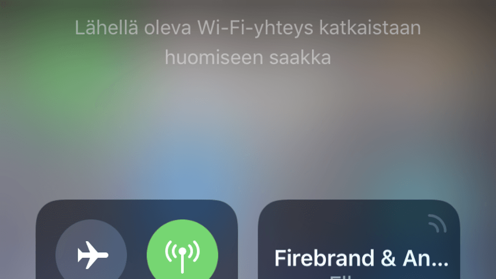 Wi-Fi tai Bluetooth -yhteys menee Ohjauskeskuksesta pois päältä vain seuraavaan päivään saakka.
