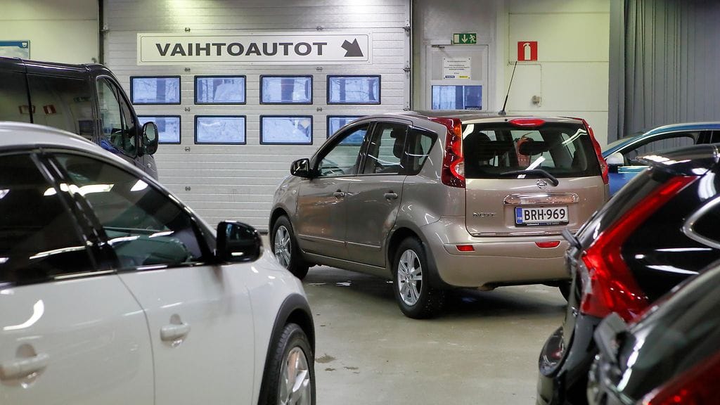 Käytettyihin autoihin keskittyvä Kamux kouluttaa työntekijöitään omassa koulutuskeskuksessaan Hämeenlinnassa. Kuva ei liity juttuun.