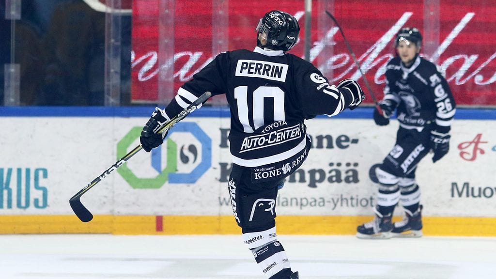 Eric Perrin teki historiaa SM-liigassa.