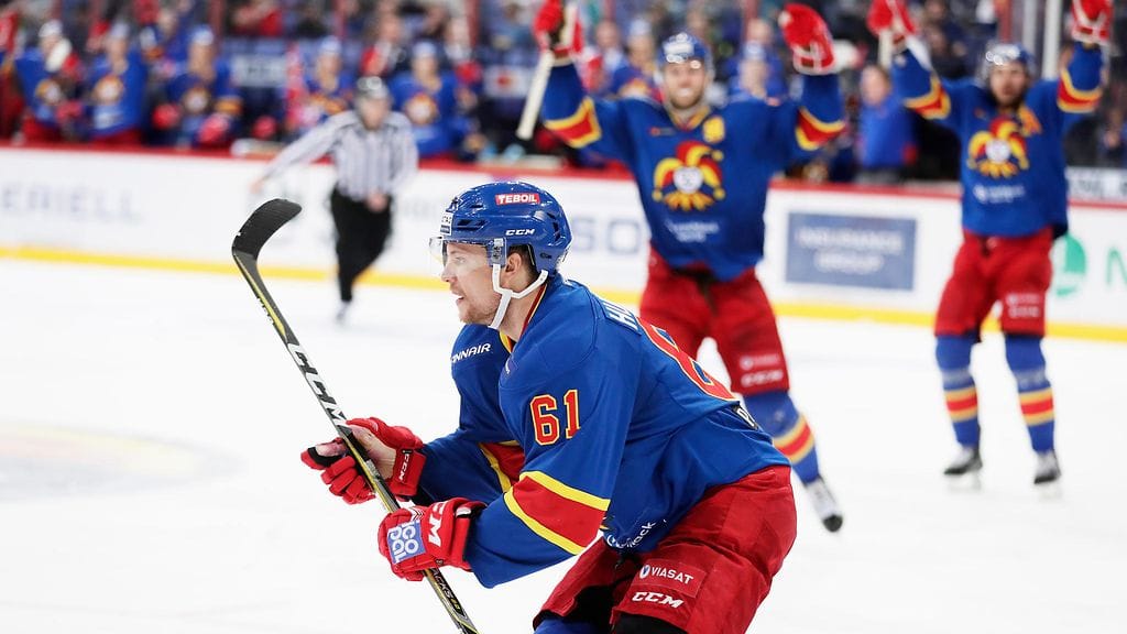 Tommi Huhtala ja Jokerit pääsivät juhlimaan. Arkistokuva.