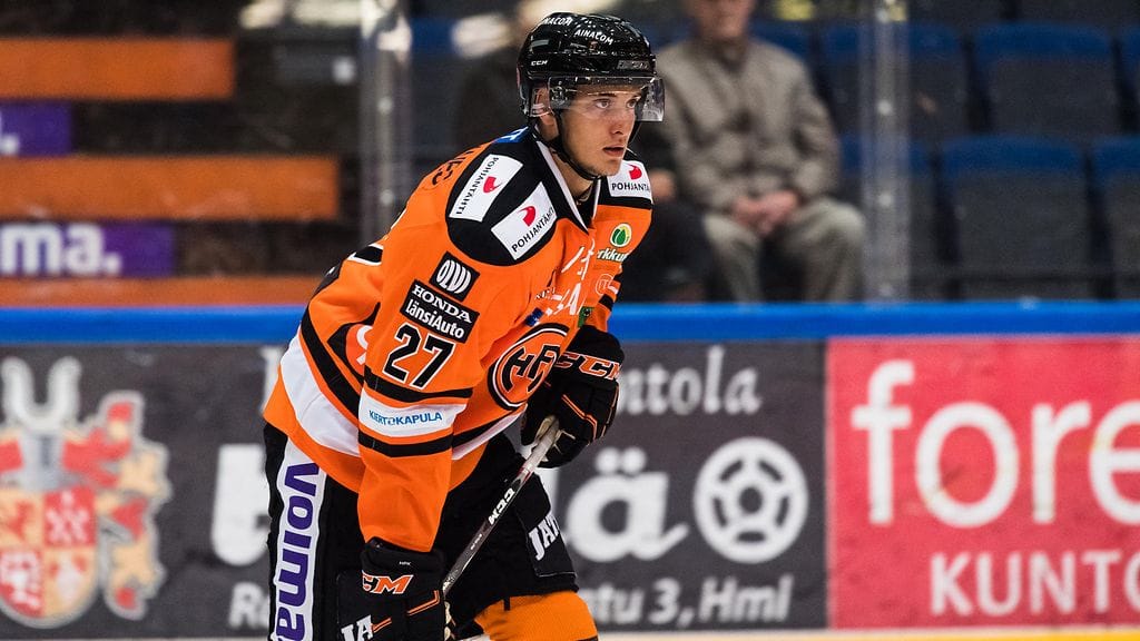 Filip Krivosik HPK:n paidassa harjoitusottelussa elokuussa 2016.