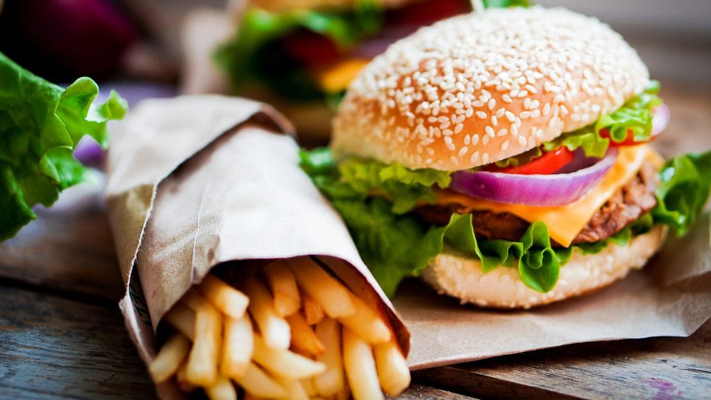 Vuosi 2017 myllersi pikaruokamaailmaa. Kuvituskuva.