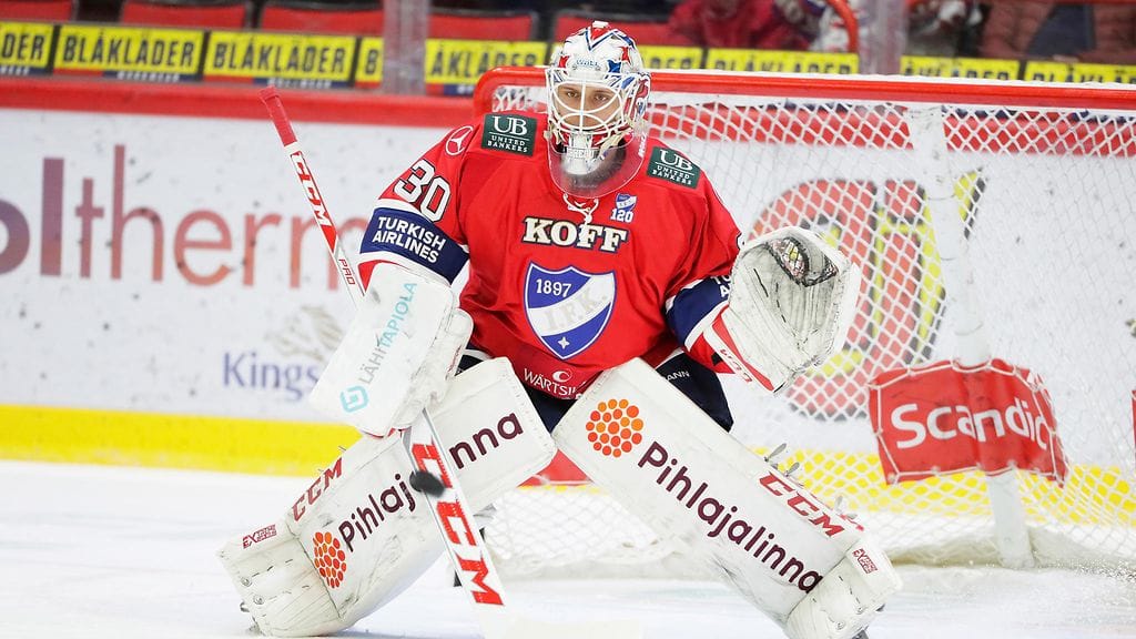 Kevin Lankinen palasi HIFK:n tolppien väliin tyylillä.