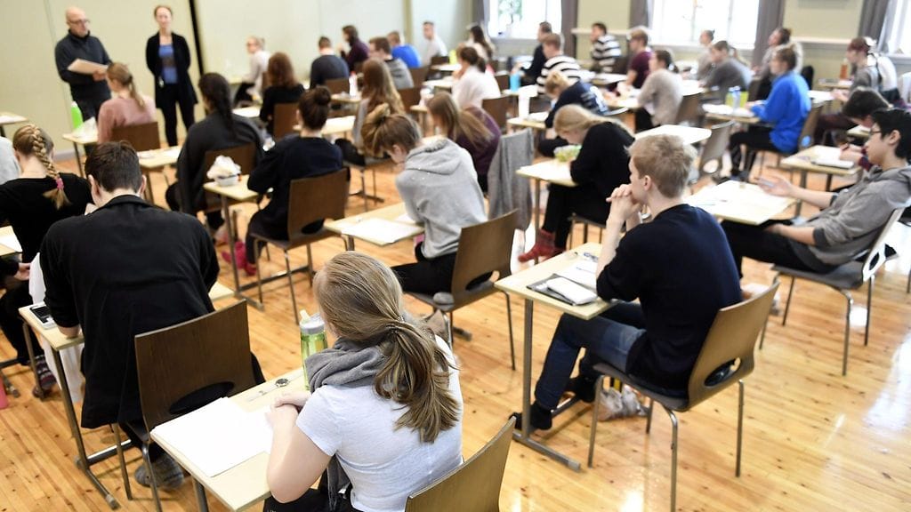 Työnantajajärjestö Sivista ehdottaa, että toinen samantasoinen korkeakoulututkinto muutettaisiin maksulliseksi.