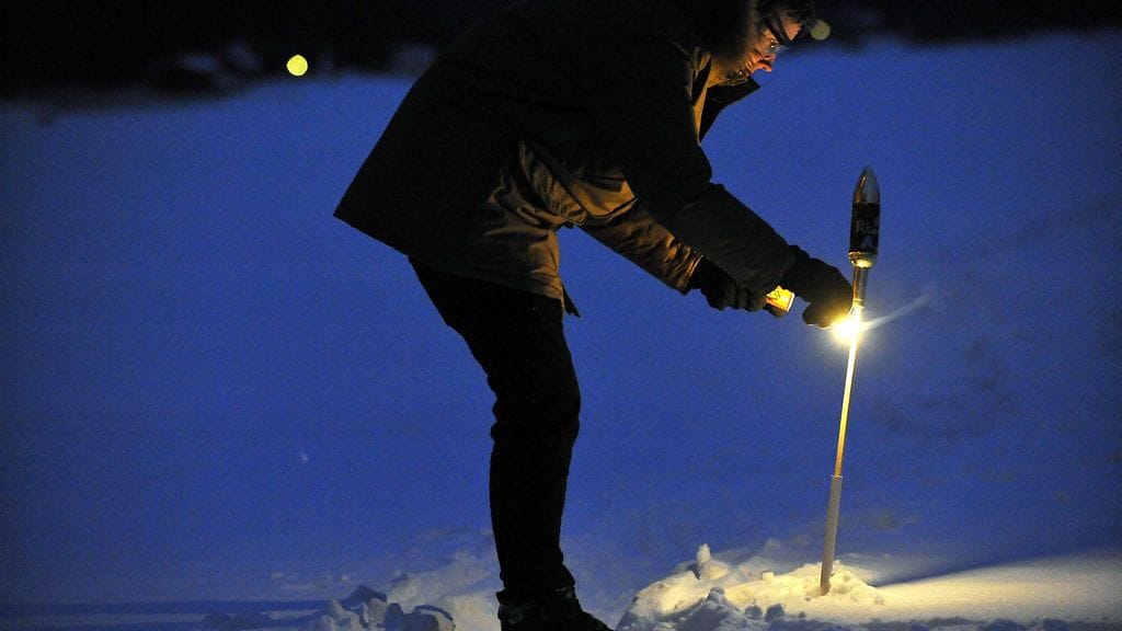 Tiedossa ei ole, oliko vakavasti ilotulitteista vakavasti vammautuneella suojalasit käytössään.