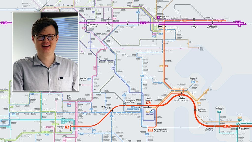 Elmo Allén ja hänen laatimansa paranneltu kartta Länsimetron liityntäliikenteestä.