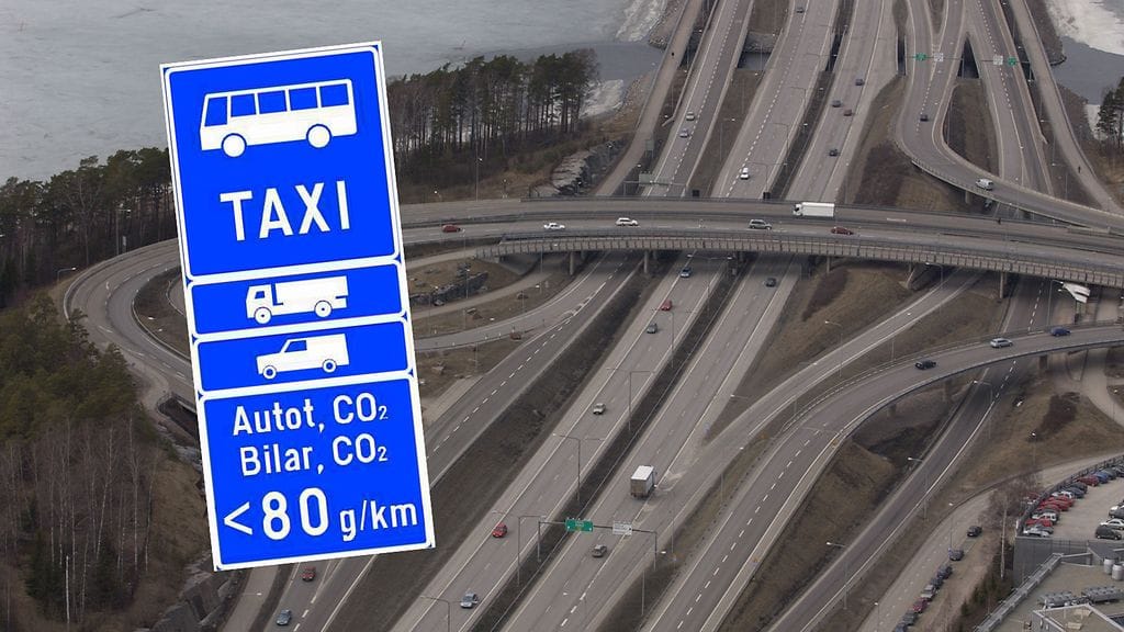 Tällaiset liikennemerkit ovat kohta tuttu näky Länsiväylällä.