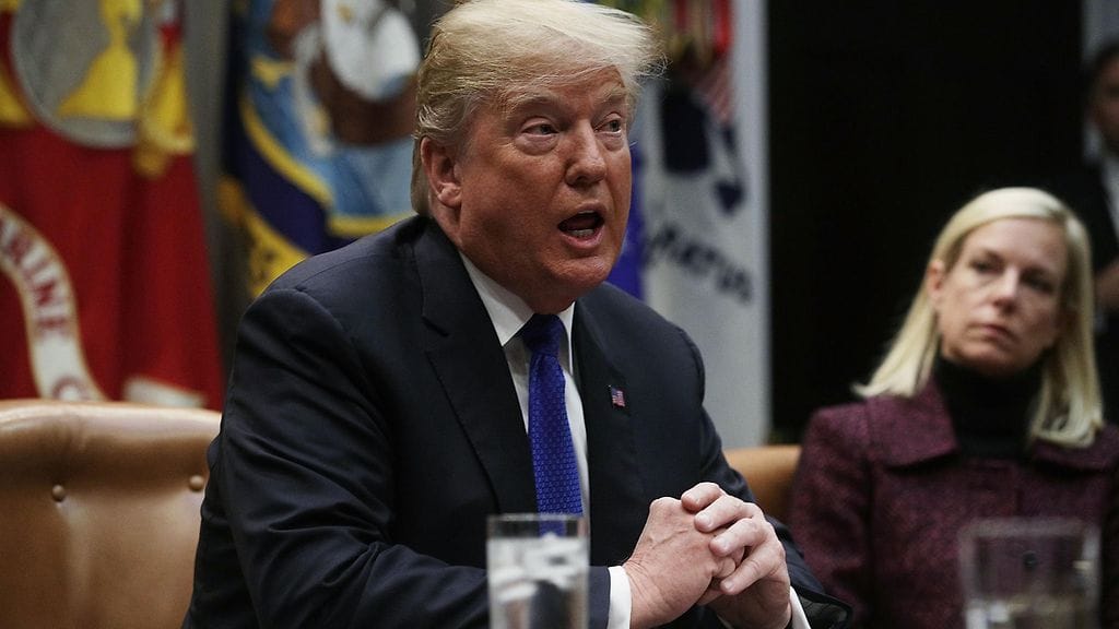 Amerikkalaislehtien ennakkotietojen mukaan Trump aikoo puhua sovittelevaan sävyyn ja vedota kaikkiin amerikkalaisiin.