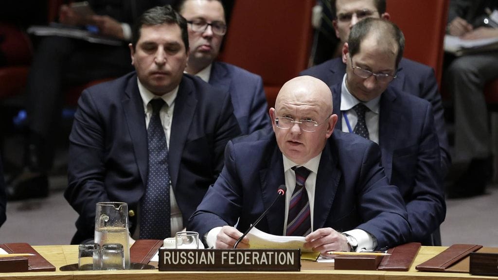 Venäjän YK-suurlähettiläs Vasili Nebenzia pahoittelee Iranin mielenosoitusten kuolemantapauksia, mutta hänen mukaansa Iranin täytyy ratkaista itse ongelmansa.