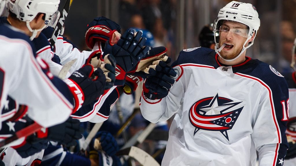 Pierre-Luc Dubois osui Toronton verkkoon maanantaina.