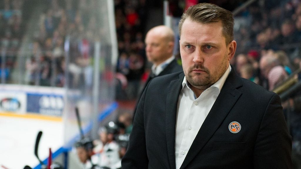 Antti Pennanen ei ottanut kantaa Miro Karjalaisen taklaukseen.