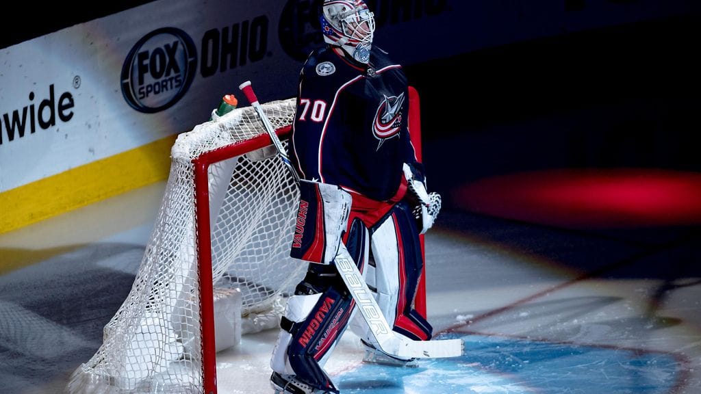 Joonas Korpisalo on ravannut viime päivinä NHL:n ja AHL:n välillä enemmän kuin kohtuus sallii.