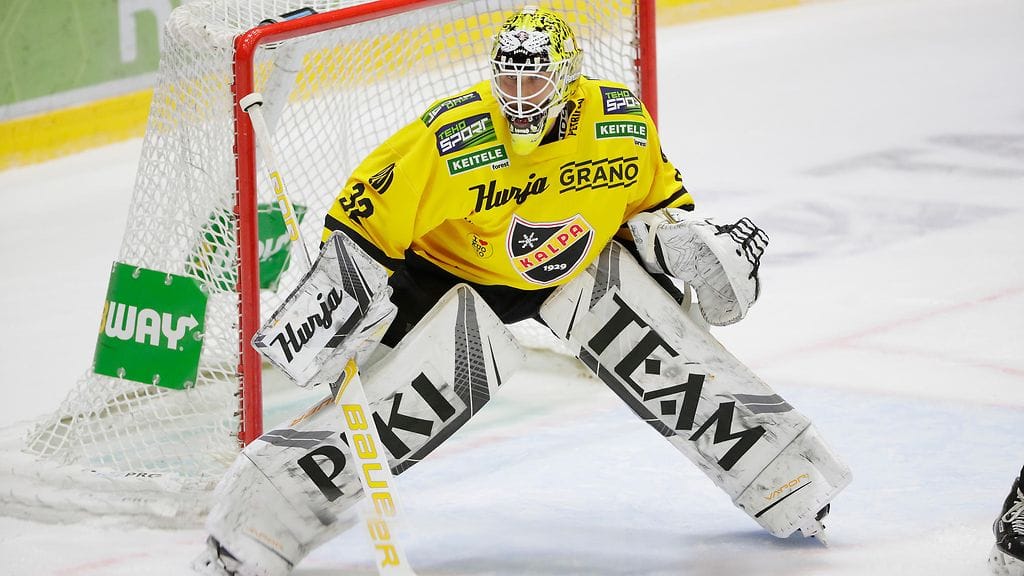 Niko Hovinen pelaa upeaa kautta KalPan maalilla.