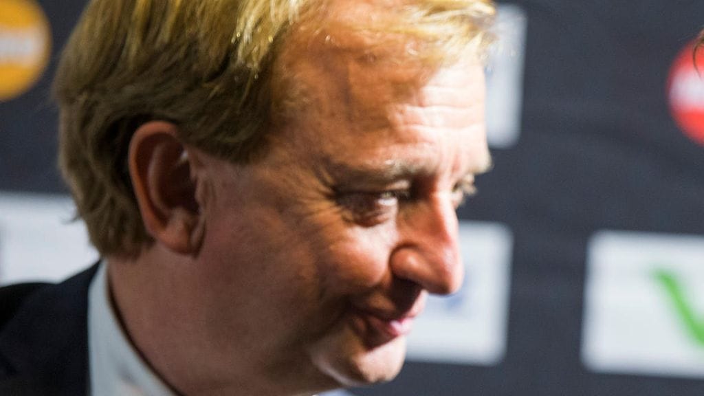 Jokereiden toimitusjohtaja Jukka Kohonen (oikealla) suhtautui rauhallisesti Harry Harkimon (vasemmalla) omistajuuspäätökseen.