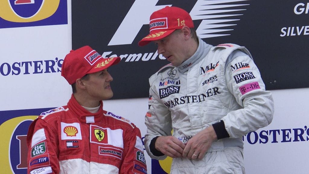 Michael Schumacher ja Mika Häkkinen suomalaisen viimeisellä F1-kaudella vuonna 2001.