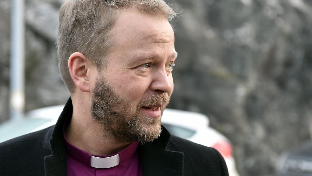 Helsingin piispa Teemu Laajasalo saapui  Asianajajaliiton tilaisuuteen Helsingissä 12. tammikuuta 2018.